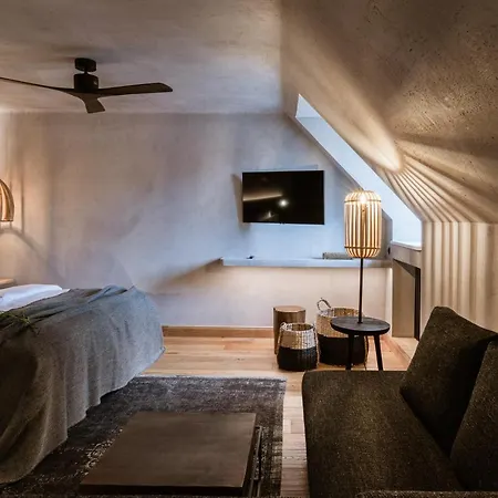 / Weingut Meintzinger Hotel Frickenhausen am Main