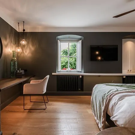 Hotel / Weingut Meintzinger