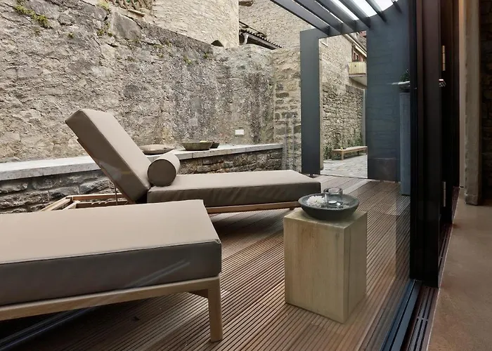/ Weingut Meintzinger Hotell
