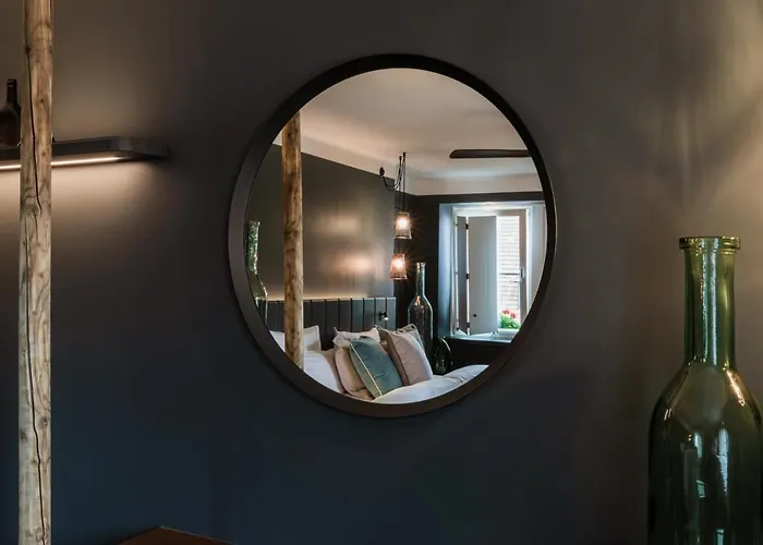/ Weingut Meintzinger Hotell Frickenhausen am Main