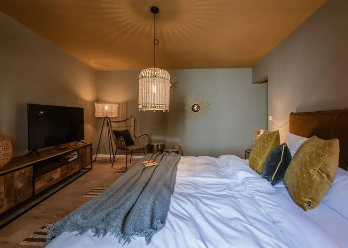 / Weingut Meintzinger Hotell Frickenhausen am Main